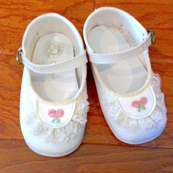 Baby Deer Other - Baby White Shoes Size 2